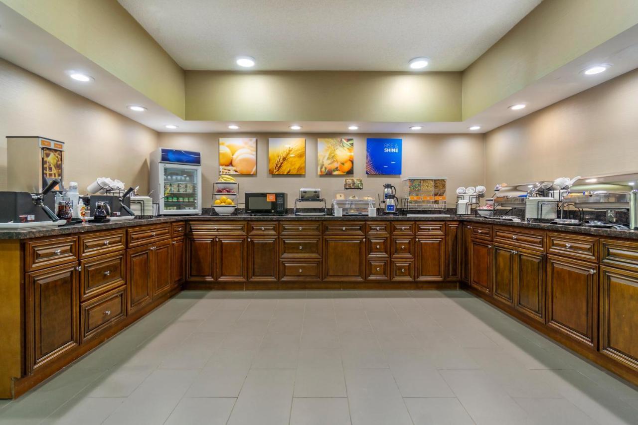 Comfort Inn & Suites Bothell - Seattle North מראה חיצוני תמונה